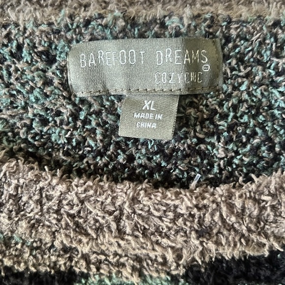 NWOT  Barefoot Dreams CozyChic Zebra PullOver Sweater - Picture 4 of 5